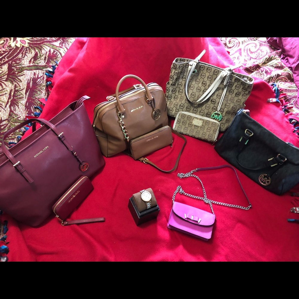 Micheal Kors Purses, Wallets, and Watch Bundle